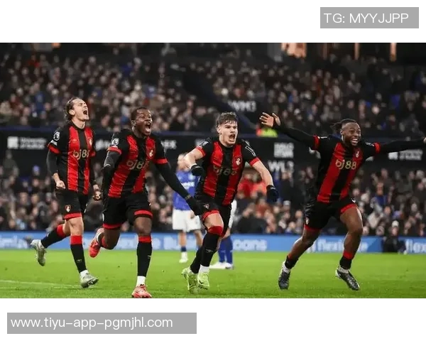 伯恩茅斯出价3500万欧争夺瓦斯科达伽马前锋拉扬的转会战 伯恩茅斯出价3500万欧争夺瓦斯科达伽马前锋拉扬的转会战