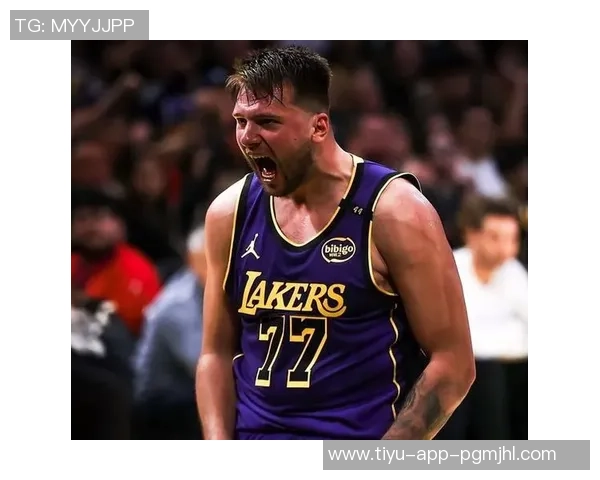 夸梅直言布朗尼受赞誉源于对老詹的崇拜与畏惧心理缺乏理性分析