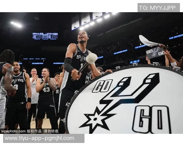 雄鹿因普林斯颈椎手术申请伤病特例归期未定球队面临挑战 雄鹿因普林斯颈椎手术申请伤病特例归期未定球队面临挑战